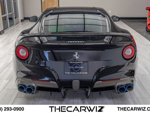 Used 2014 Ferrari F12 Berlinetta RWD image 21