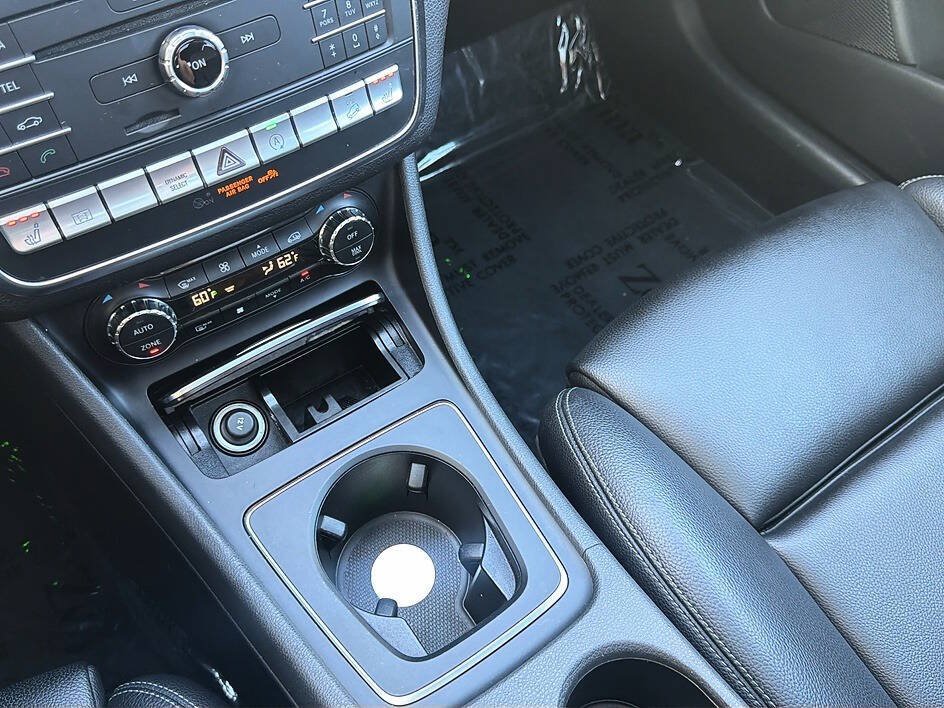 Used 2019 Mercedes-Benz GLA 250 4MATIC image 14