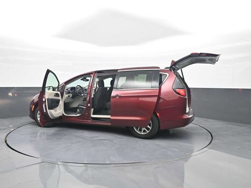 Used 2023 Chrysler Voyager LX FWD image 58
