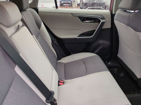Used 2019 Toyota RAV4 XLE w/ All Weather Liner Package AWD/4WD image 36