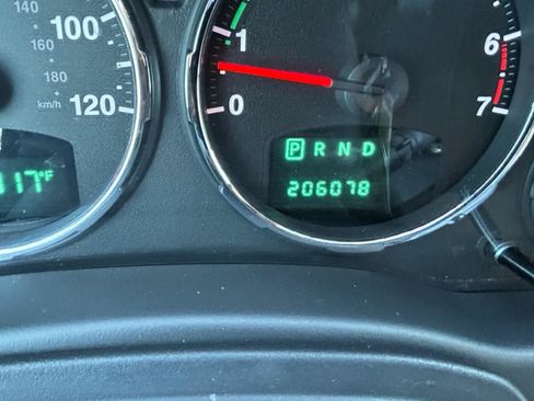 Used 2011 Jeep Liberty Sport AWD/4WD image 21