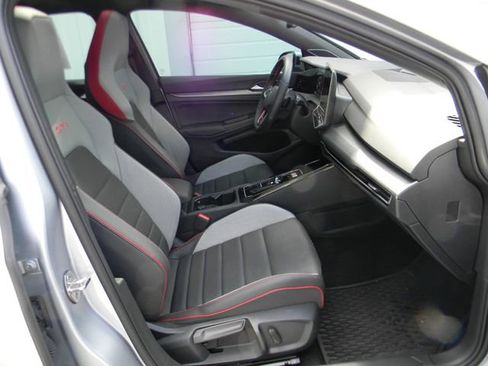 Used 2025 Volkswagen GTI SE FWD image 21