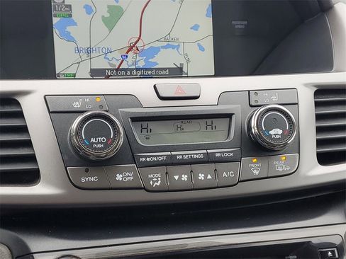 Used 2015 Honda Odyssey Touring Elite image 28