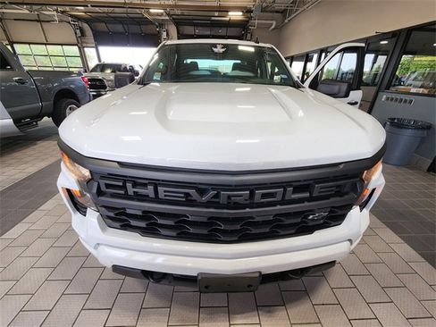 Used 2026 Chevrolet Silverado 1500 Custom w/ Turbomax Blackout Package RWD image 2