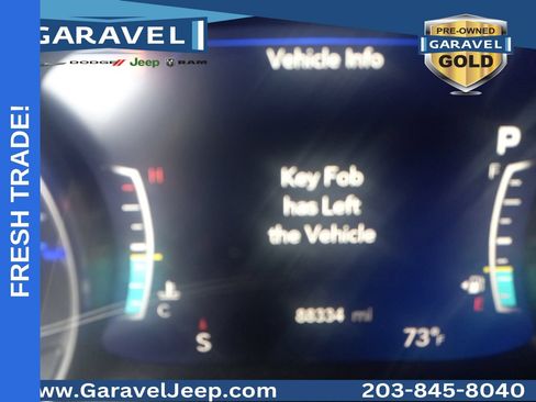 Used 2022 Chrysler Pacifica Touring-L FWD image 8