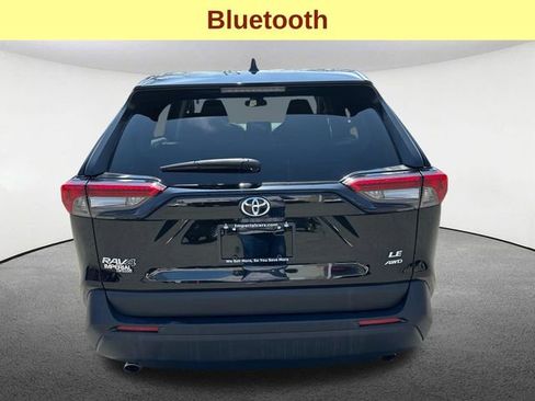 Used 2024 Toyota RAV4 LE image 9