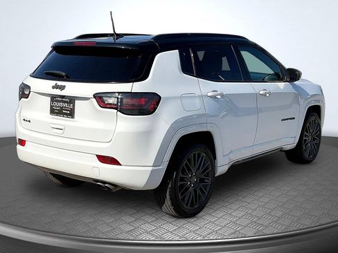 Used 2022 Jeep Compass High Altitude AWD/4WD image 7