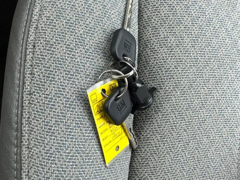 Used 2015 Chevrolet Express 2500 LS image 48