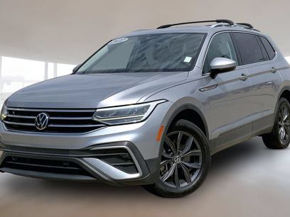 Used 2022 Volkswagen Tiguan SE