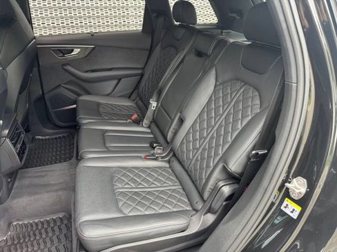 Certified 2023 Audi SQ7 Prestige w/ Prestige Package AWD/4WD image 11