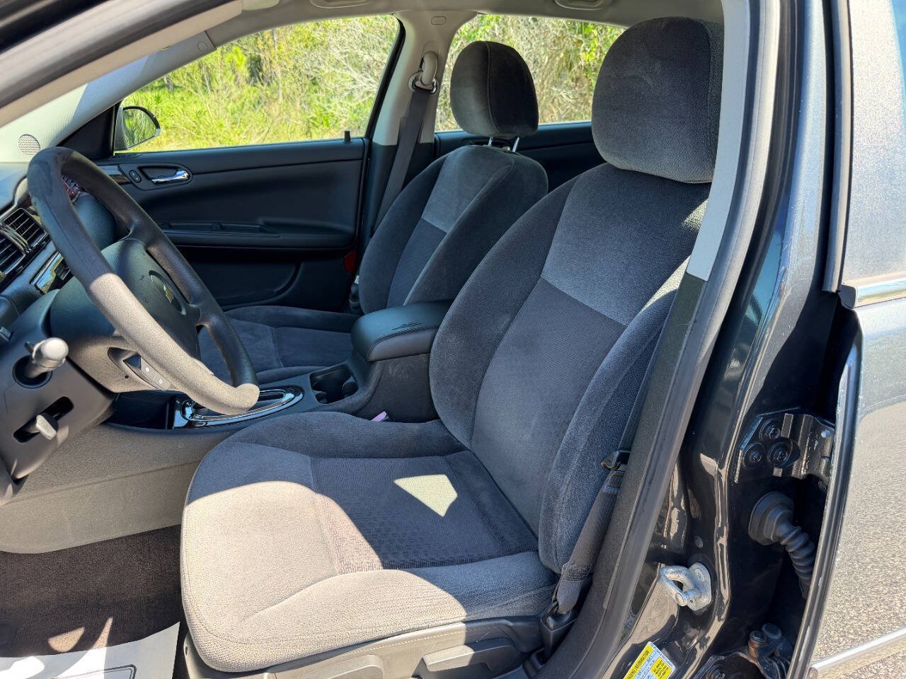 Used 2014 Chevrolet Impala Limited LS FWD image 10
