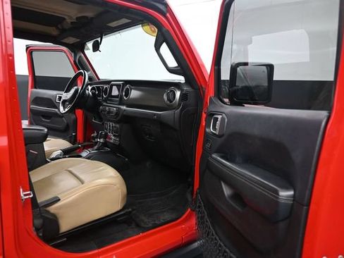 Used 2018 Jeep Wrangler Unlimited Rubicon AWD/4WD image 35