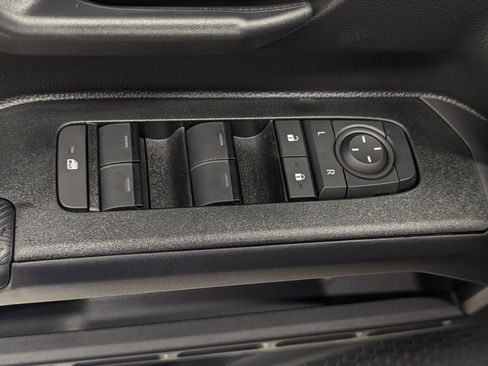 New 2026 Toyota 4Runner SR5 image 18