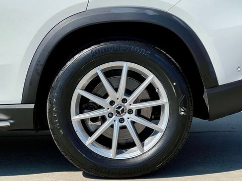 Certified 2025 Mercedes-Benz GLE 450e 4MATIC image 11