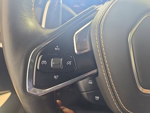 Used 2021 Chevrolet Corvette Stingray Premium Conv w/ Z51 Performance Package image 10