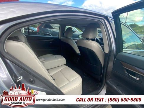 Used 2015 Lexus ES 350 w/ Luxury Package FWD image 16
