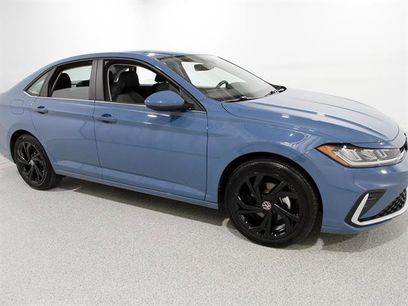 Used 2025 Volkswagen Jetta SE