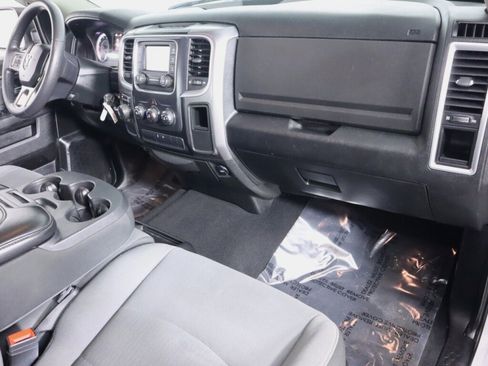 Used 2021 RAM 1500 Classic SLT image 44