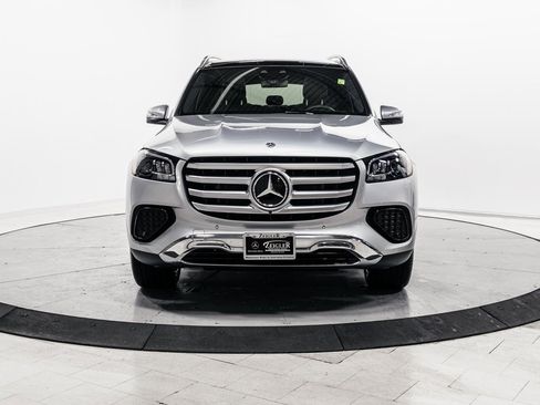 Used 2026 Mercedes-Benz GLS 450 GLS 450 image 2