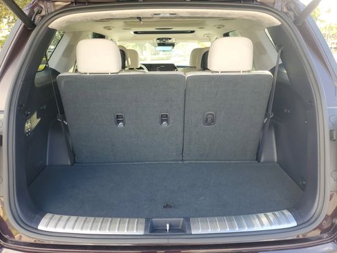 Used 2024 Hyundai Palisade Calligraphy image 8