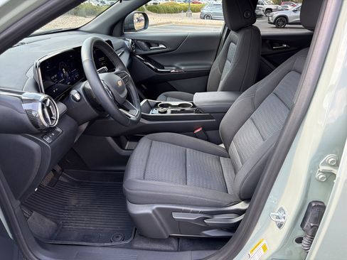 Used 2026 Chevrolet Equinox LT w/ LPO, Floor Liner Package FWD image 9