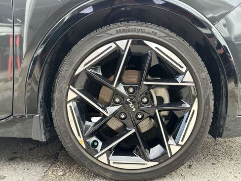 Certified 2025 Kia K4 GT-Line w/ GT-Line Premium Package FWD image 18