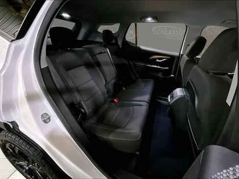 Used 2020 GMC Terrain SLE w/ Driver Convenience Package AWD/4WD image 16