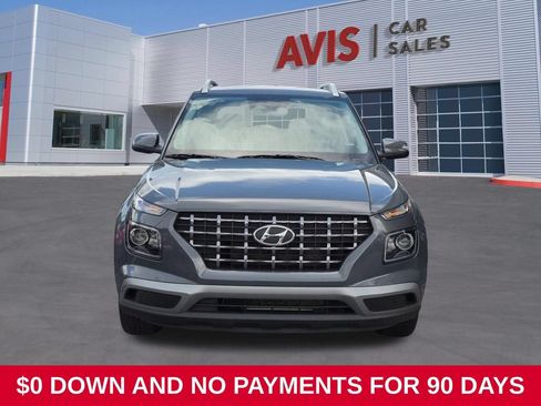 Used 2025 Hyundai Venue SEL FWD image 2