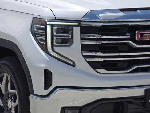 Used 2023 GMC Sierra 1500 SLT RWD image 7