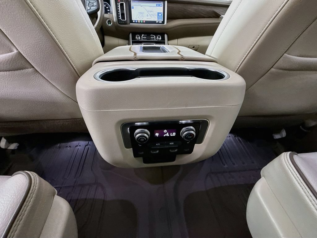 Used 2021 GMC Yukon Denali w/ Denali Ultimate Package AWD/4WD image 28