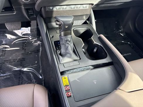 Certified 2023 Lexus ES 350 w/ Premium Package FWD image 21