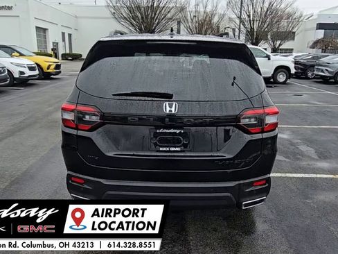 Used 2025 Honda Pilot Black Edition image 8