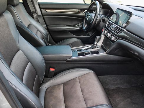Used 2020 Honda Accord Sport image 19