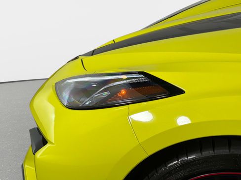Used 2023 Chevrolet Corvette Z06 w/ Z07 Performance Package RWD image 21