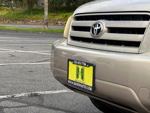 Used 2006 Toyota Highlander Limited image 21