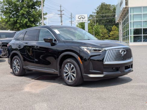 Used 2026 INFINITI QX60 Pure w/ Cargo Package FWD image 2