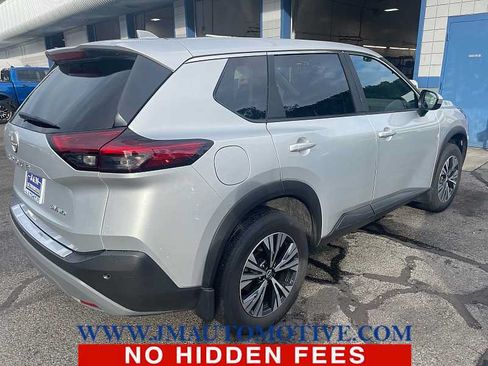 Used 2023 Nissan Rogue SV AWD/4WD image 4
