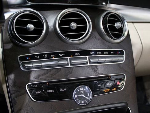 Used 2018 Mercedes-Benz C 300 Cabriolet image 32