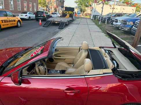 Used 2014 Jaguar XK Convertible RWD image 17