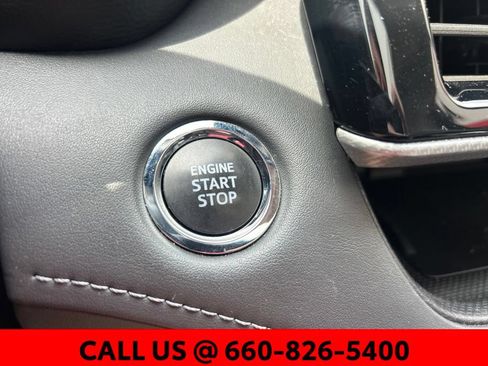 Used 2023 Toyota Highlander Platinum FWD image 22