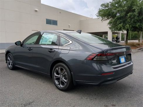 Used 2023 Honda Accord EX image 6