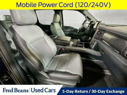 Used 2025 Ford F150 Lightning Lariat AWD/4WD image 35