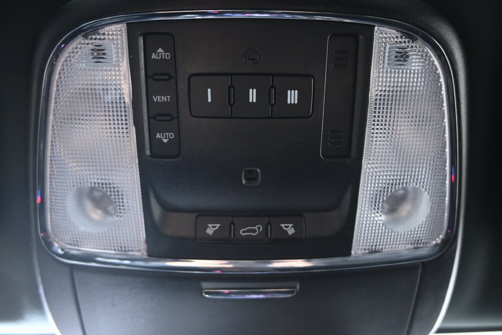 Used 2019 Dodge Durango R/T AWD/4WD image 34