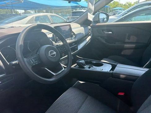 Used 2023 Nissan Rogue SV FWD image 11