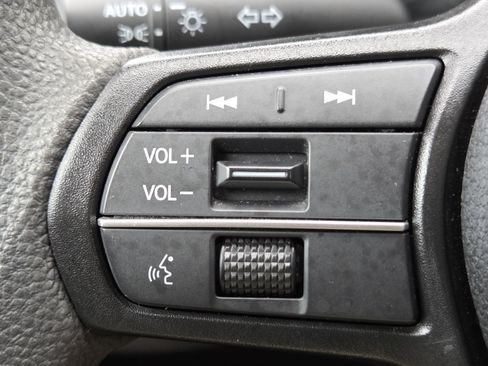 Certified 2023 Honda Accord EX image 12