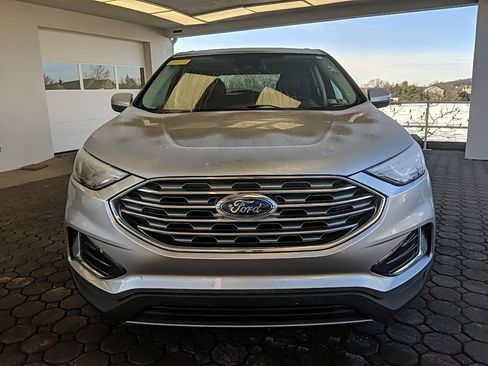 Used 2022 Ford Edge SEL image 2