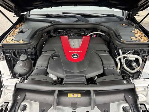 Used 2022 Mercedes-Benz GLC 43 AMG 4MATIC image 3
