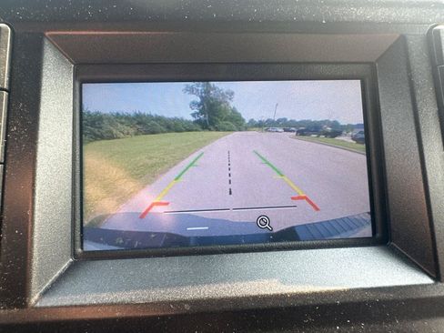 Used 2015 Ford F150 XLT w/ Equipment Group 301A Mid AWD/4WD image 14