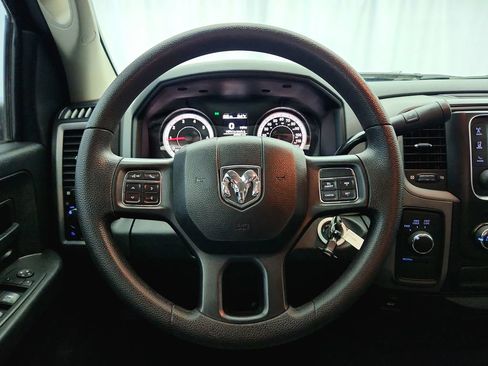 Used 2017 RAM 1500 ST w/ SXT Appearance Group image 14