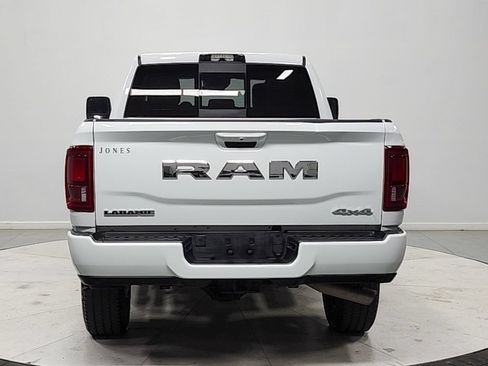 Used 2025 RAM 2500 Laramie AWD/4WD image 6
